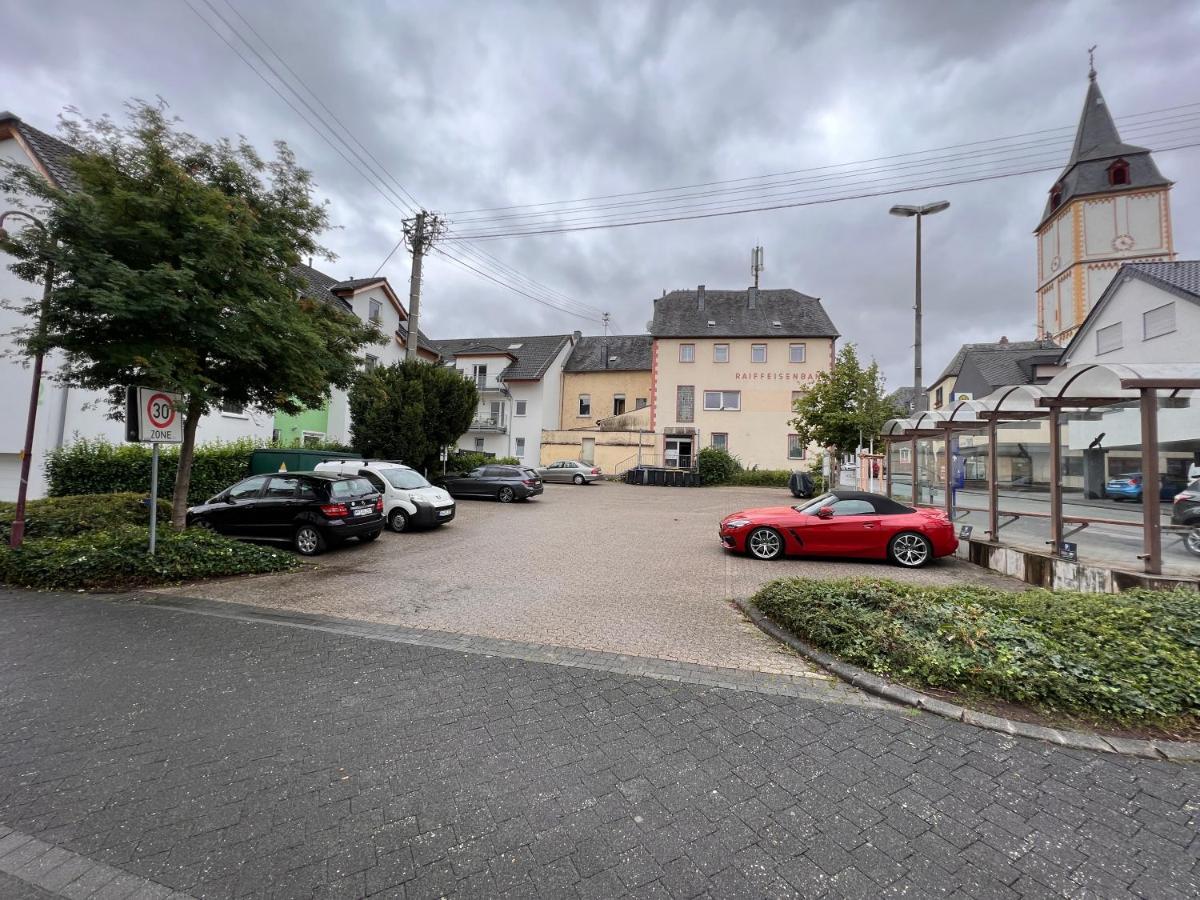 Ferienwohnung Gross, Modern, Vollausgestattet, Gemuetlich Mit Kueche Und Parkplatz Fuer Urlaub Oder Business Kettig Exterior foto
