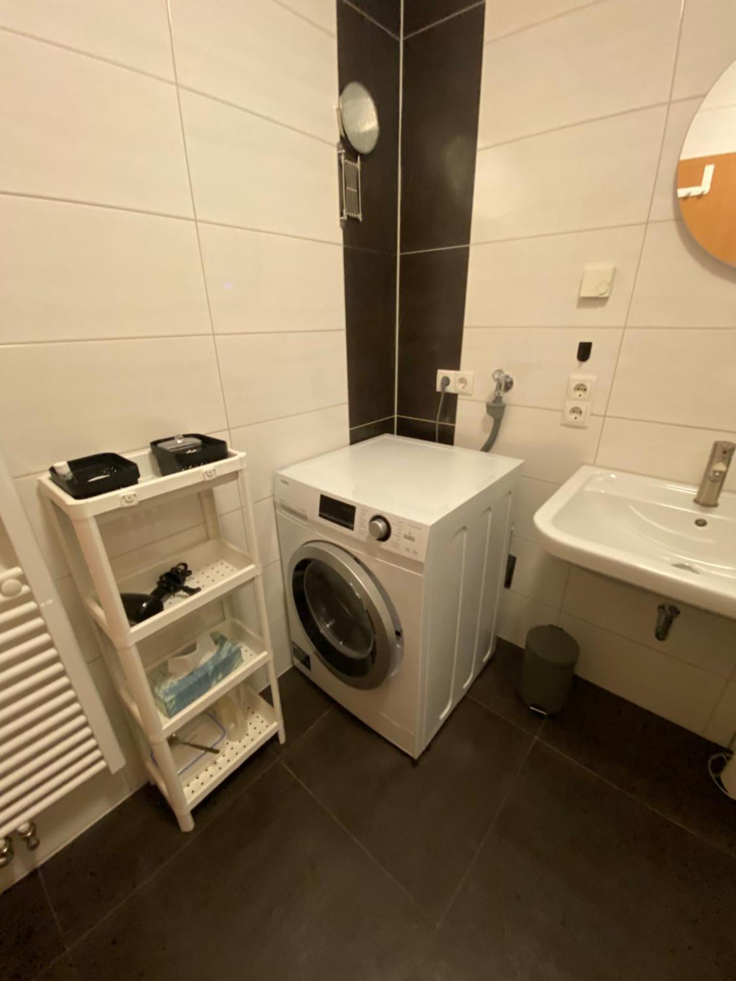 Ferienwohnung Gross, Modern, Vollausgestattet, Gemuetlich Mit Kueche Und Parkplatz Fuer Urlaub Oder Business Kettig Exterior foto