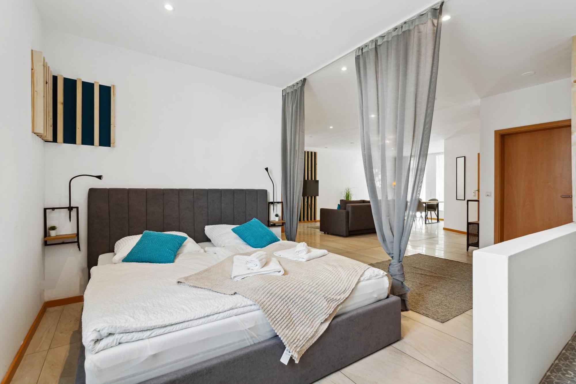 Ferienwohnung Gross, Modern, Vollausgestattet, Gemuetlich Mit Kueche Und Parkplatz Fuer Urlaub Oder Business Kettig Exterior foto
